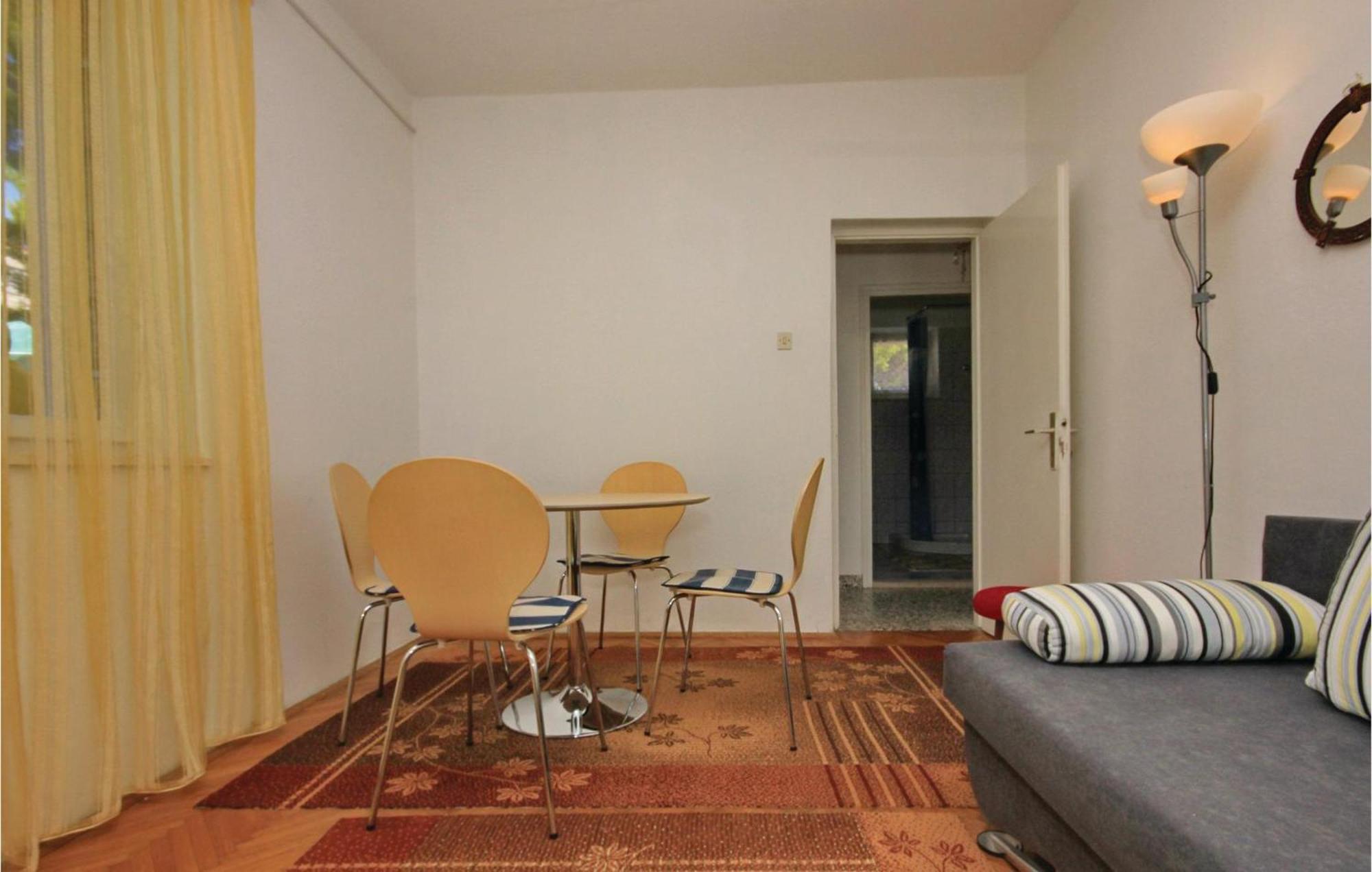 Amazing Apartment In Lumbarda With Kitchen מראה חיצוני תמונה